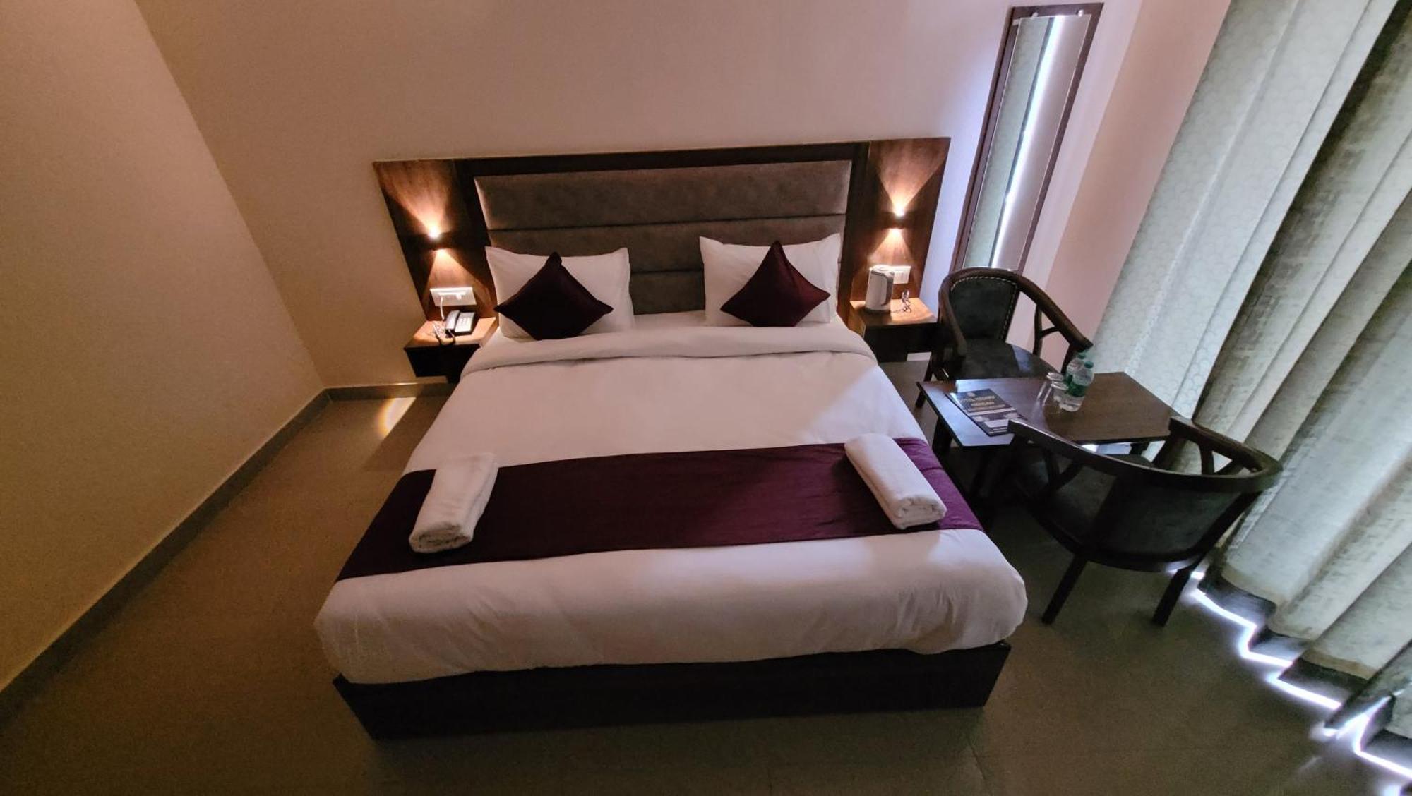 Hotel Keshav Nandan By The Shivaay ริชิเคช ภายนอก รูปภาพ