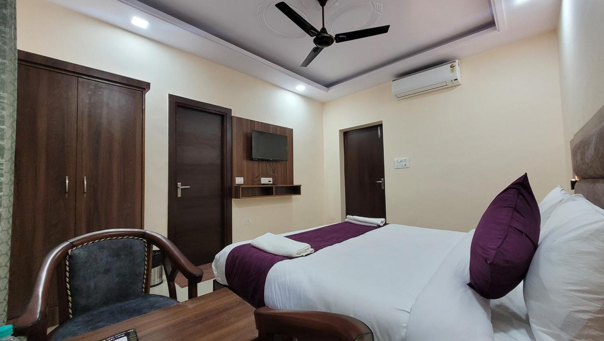 Hotel Keshav Nandan By The Shivaay ริชิเคช ภายนอก รูปภาพ