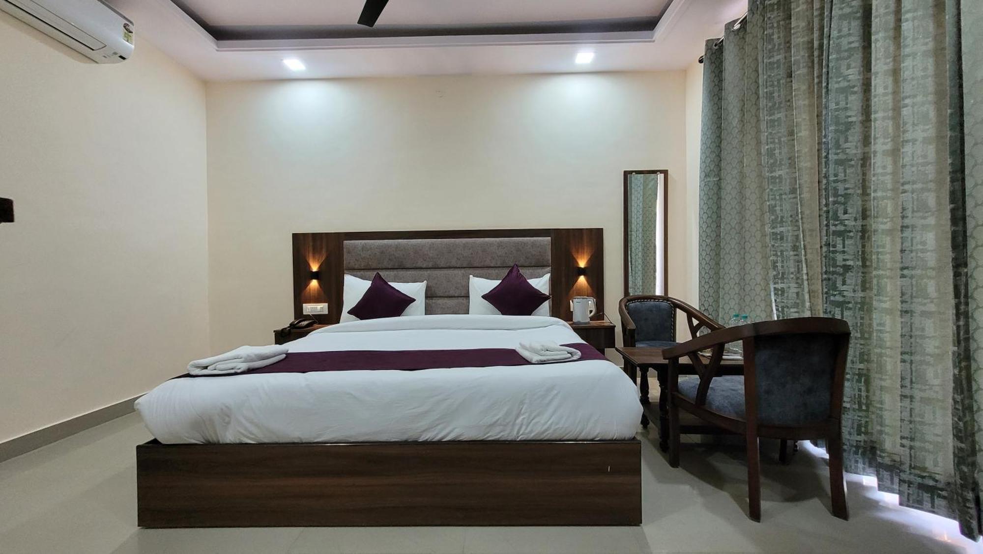 Hotel Keshav Nandan By The Shivaay ริชิเคช ภายนอก รูปภาพ