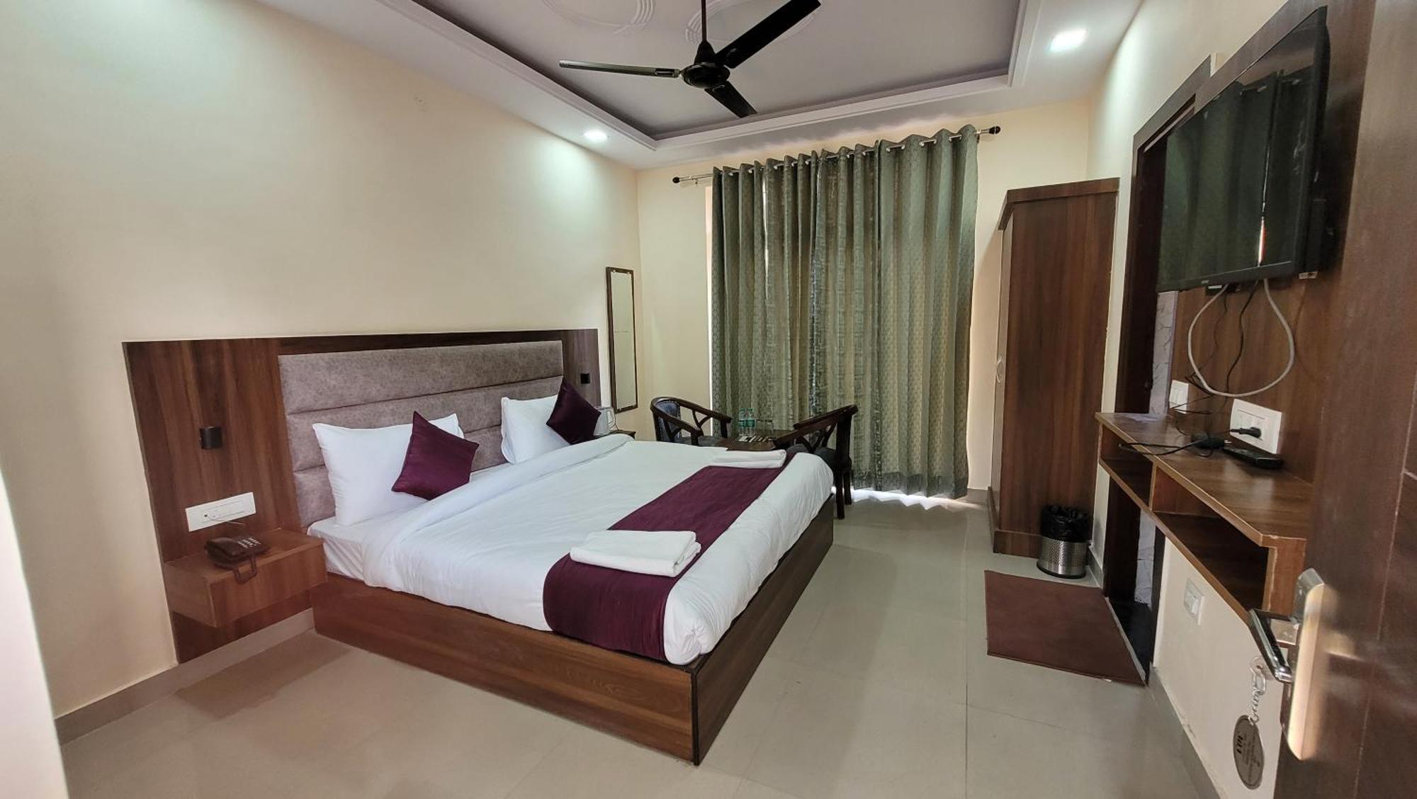 Hotel Keshav Nandan By The Shivaay ริชิเคช ภายนอก รูปภาพ