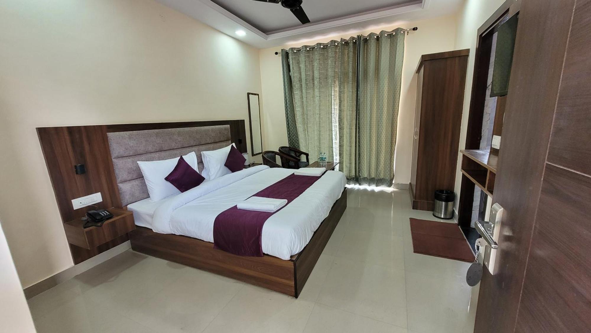 Hotel Keshav Nandan By The Shivaay ริชิเคช ภายนอก รูปภาพ