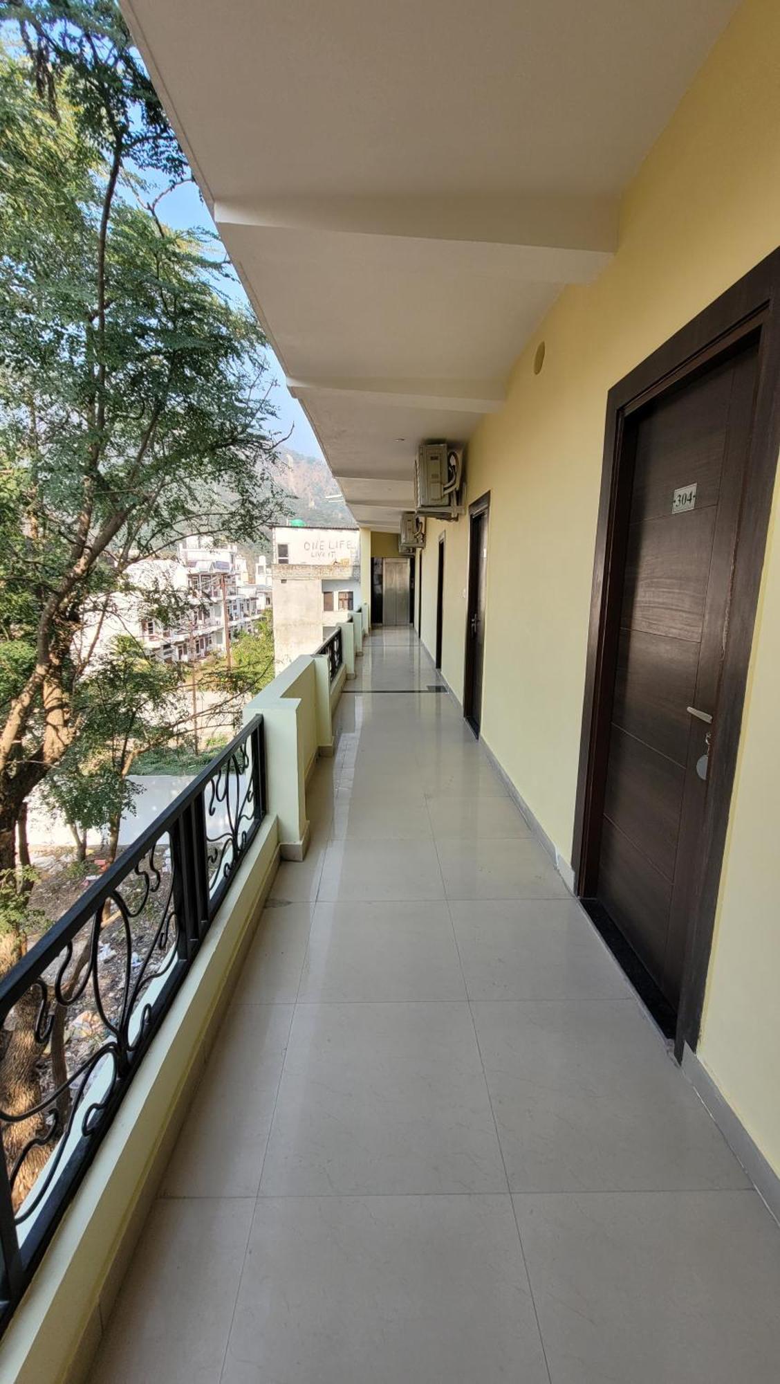 Hotel Keshav Nandan By The Shivaay ริชิเคช ภายนอก รูปภาพ