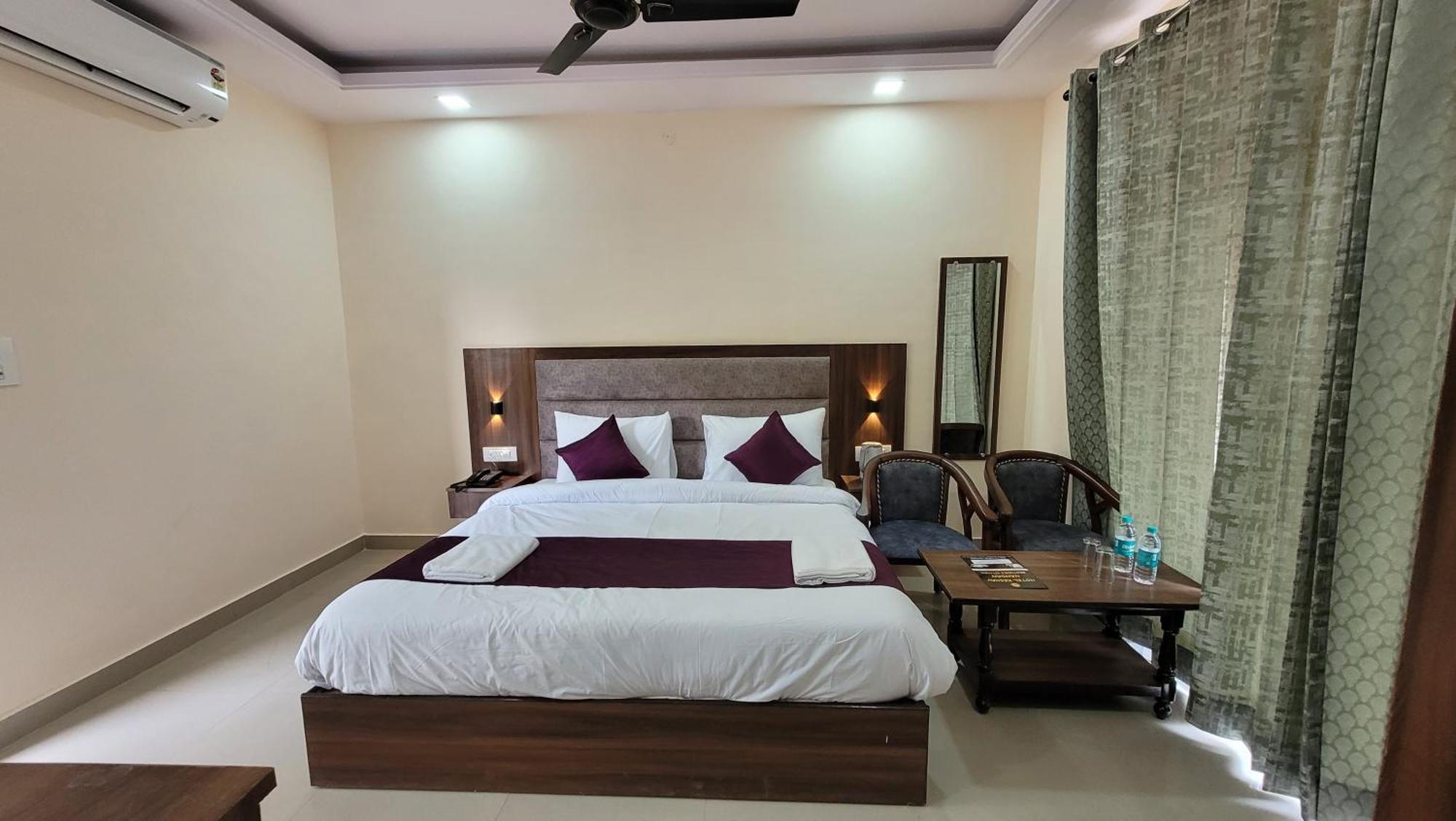 Hotel Keshav Nandan By The Shivaay ริชิเคช ภายนอก รูปภาพ